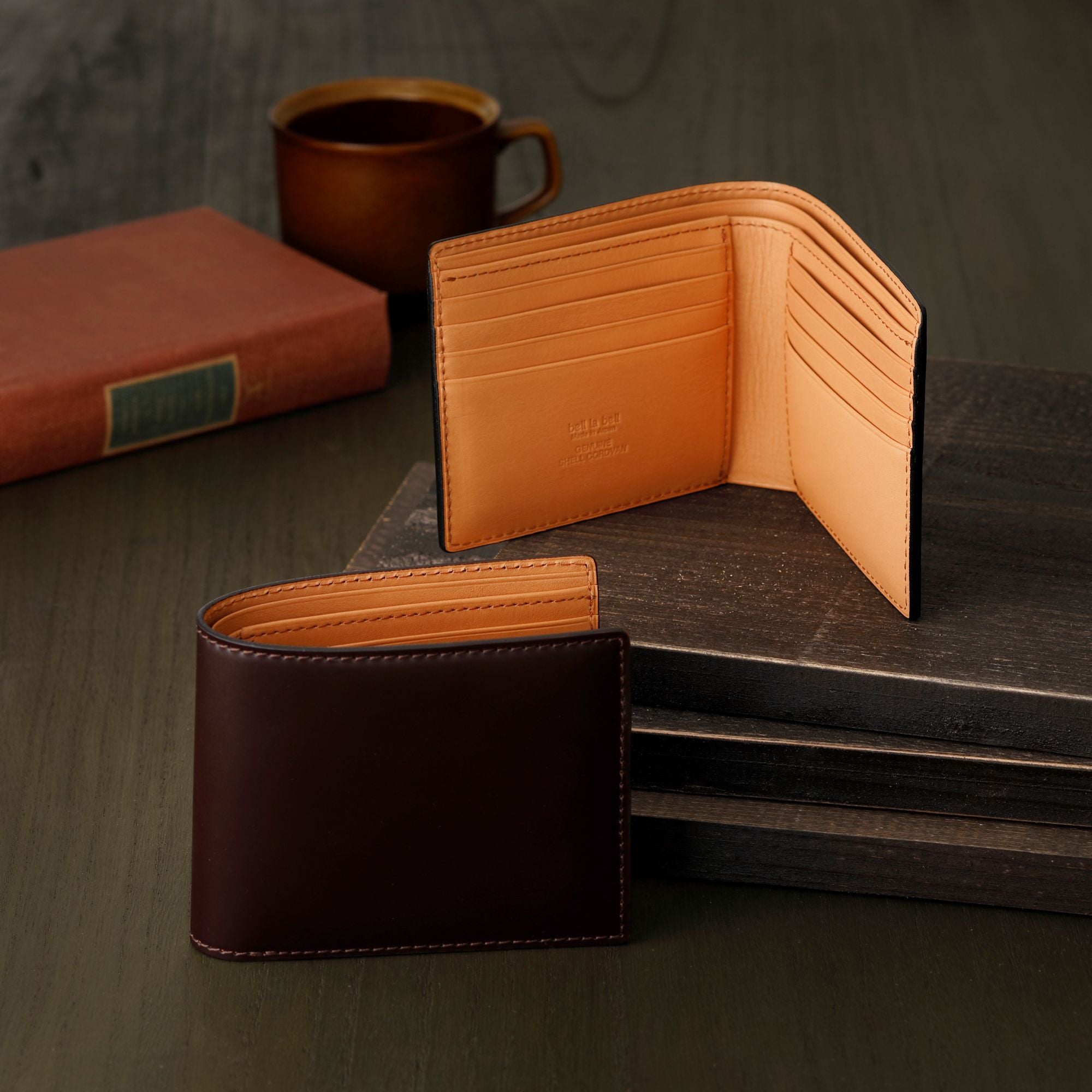 セレクトバイヤーから大人気 bell la bell コードバン 二つ折り薄型